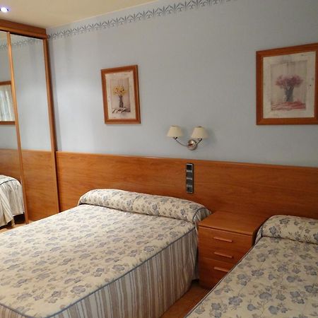 Hotel Casa Carmen Benabarre Bagian luar foto